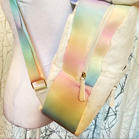 Betsey Johnson white fuzzy furry unicorn hood rainbow big zip up backpack bag - Picture 5 of 8